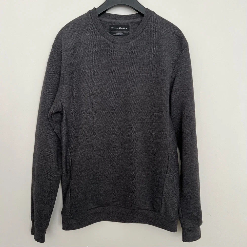 ZARA Essentials Daily Outfit Gray Crewneck Sweater Size Large - Picture 2 of 4